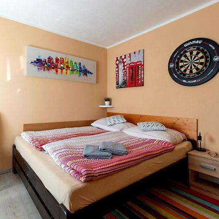 Cozy Room At Metro Station, Private Bathroom, 9Minutes Oldtown, 15Minutes Airport, Wifi Praga Exterior foto