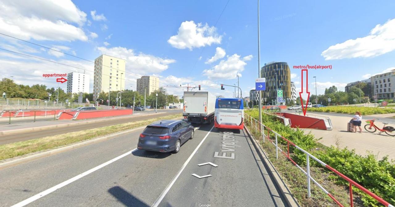 Cozy Room At Metro Station, Private Bathroom, 9Minutes Oldtown, 15Minutes Airport, Wifi Praga Exterior foto
